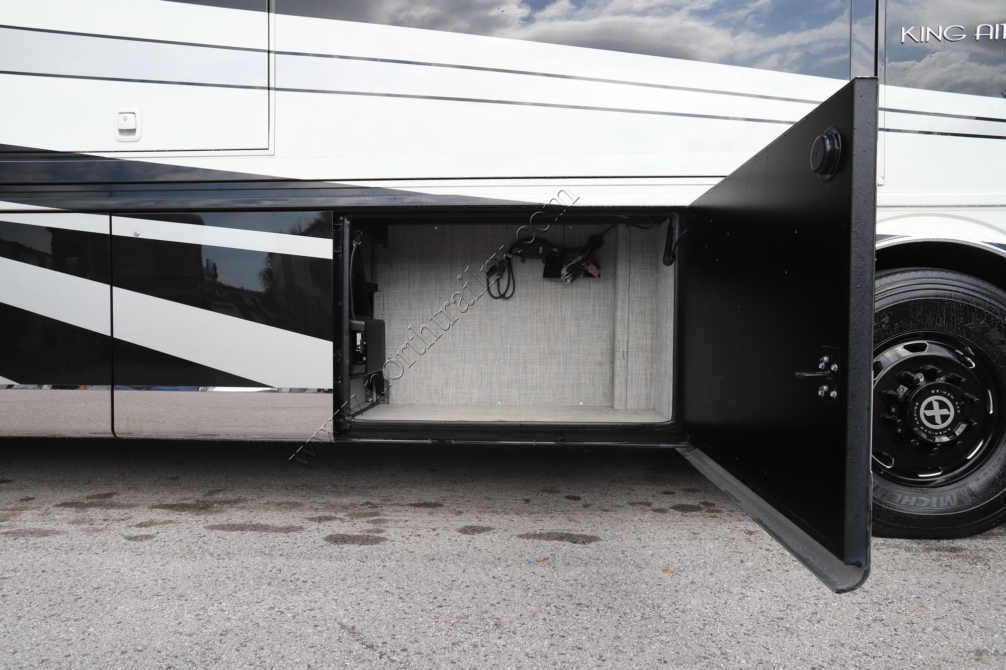 Used 2021 Newmar King Aire 4531 Class A  For Sale