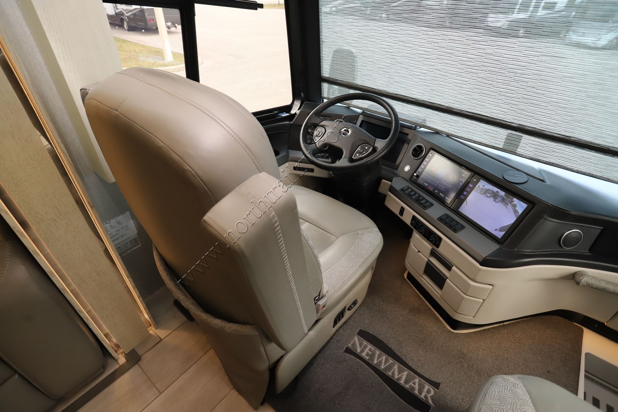 Used 2021 Newmar King Aire 4531 Class A  For Sale