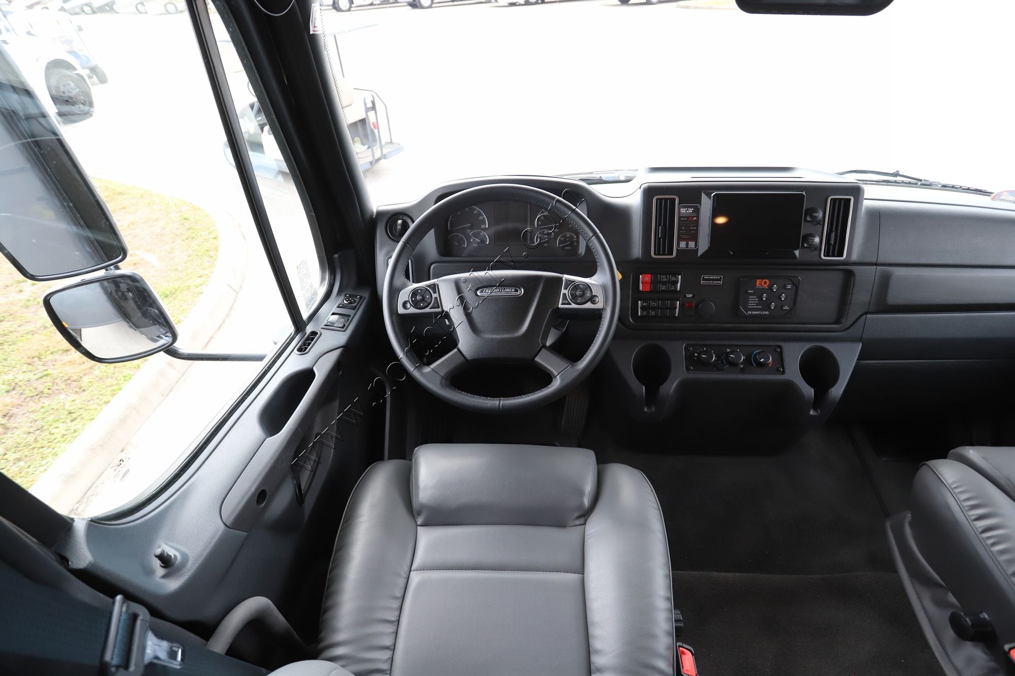 New 2026 Renegade Rv Valencia 39FW Super C  For Sale