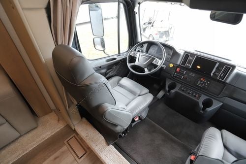 2026 Renegade Rv Valencia 39FW