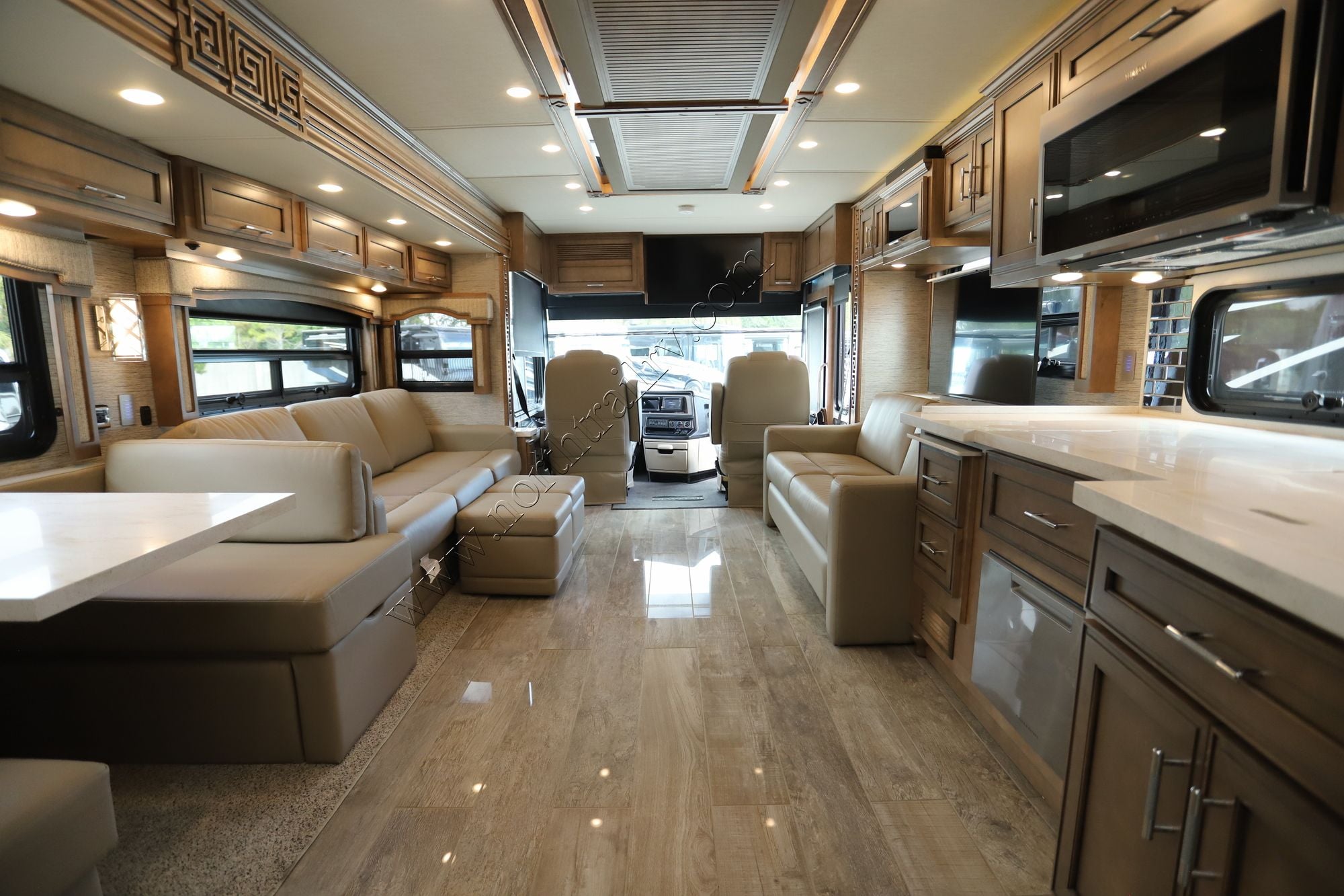 Used 2021 Newmar Ventana 4369 Class A  For Sale