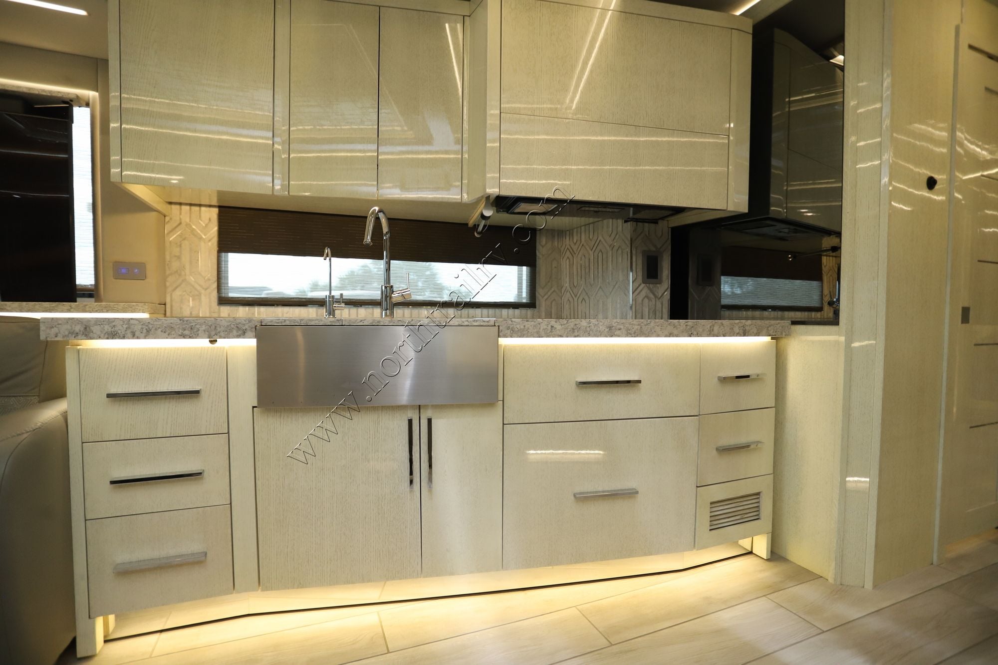 Used 2021 Newmar King Aire 4531 Class A  For Sale