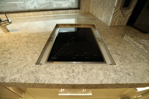 2021 Newmar King Aire 4531