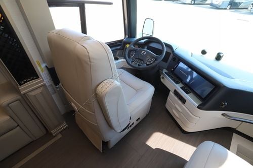 2026 Newmar London Aire 4540