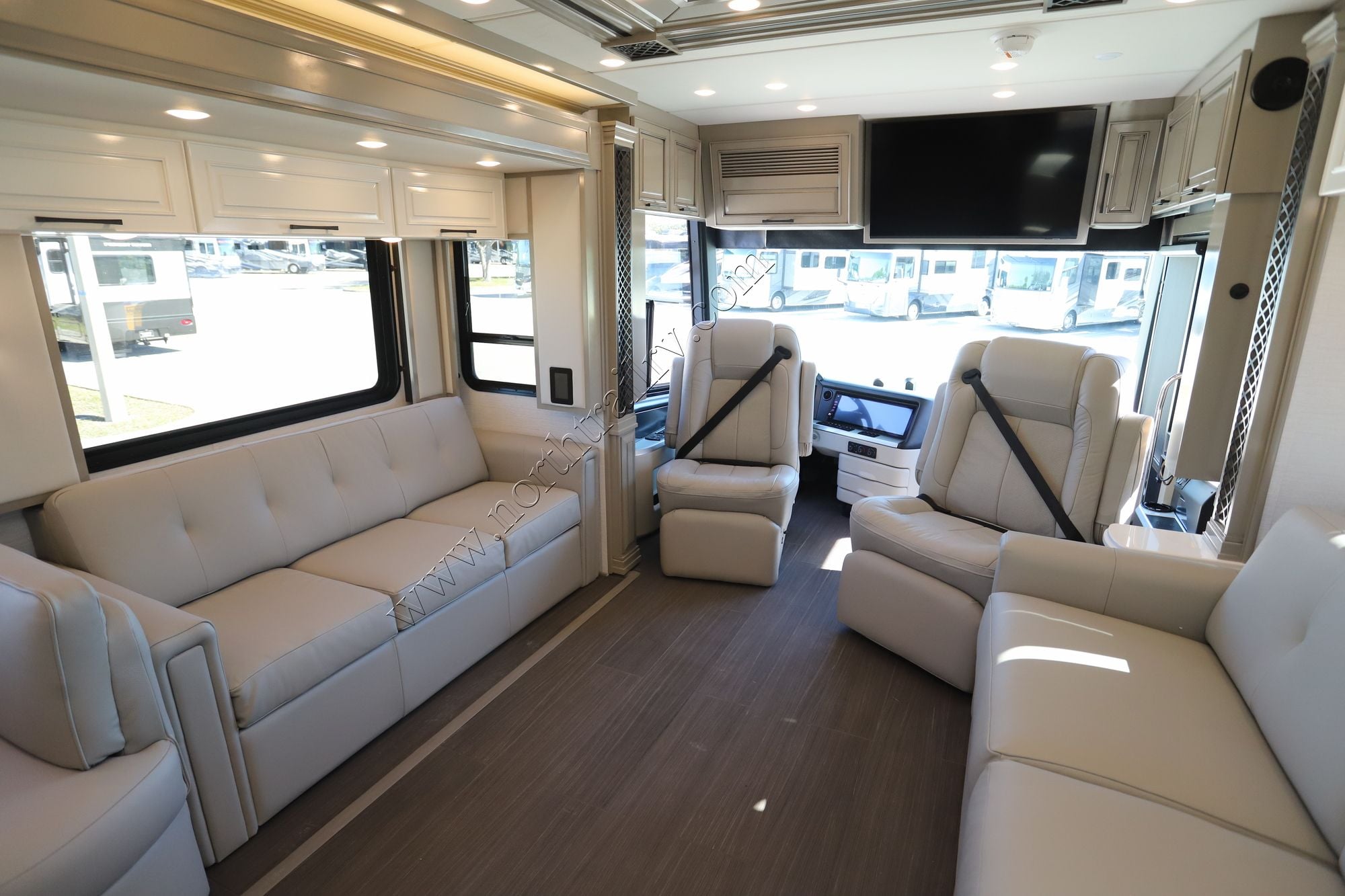 New 2026 Newmar London Aire 4540 Class A  For Sale