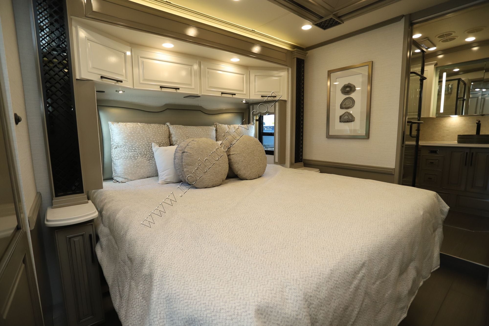 New 2026 Newmar London Aire 4540 Class A  For Sale