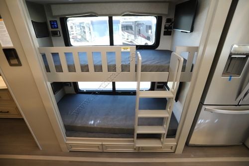 2026 Newmar London Aire 4540