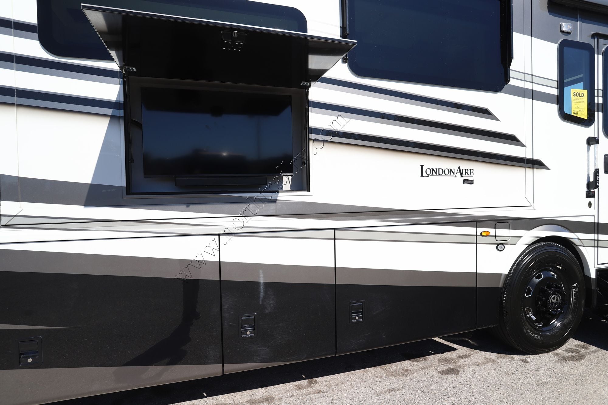 New 2026 Newmar London Aire 4540 Class A  For Sale