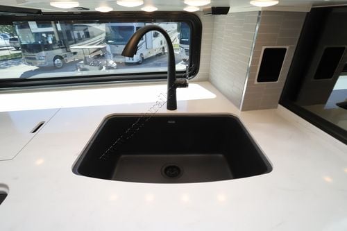 2026 Newmar London Aire 4540