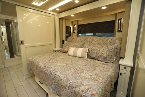 2022 Tiffin Motor Homes Allegro Bus 35CP