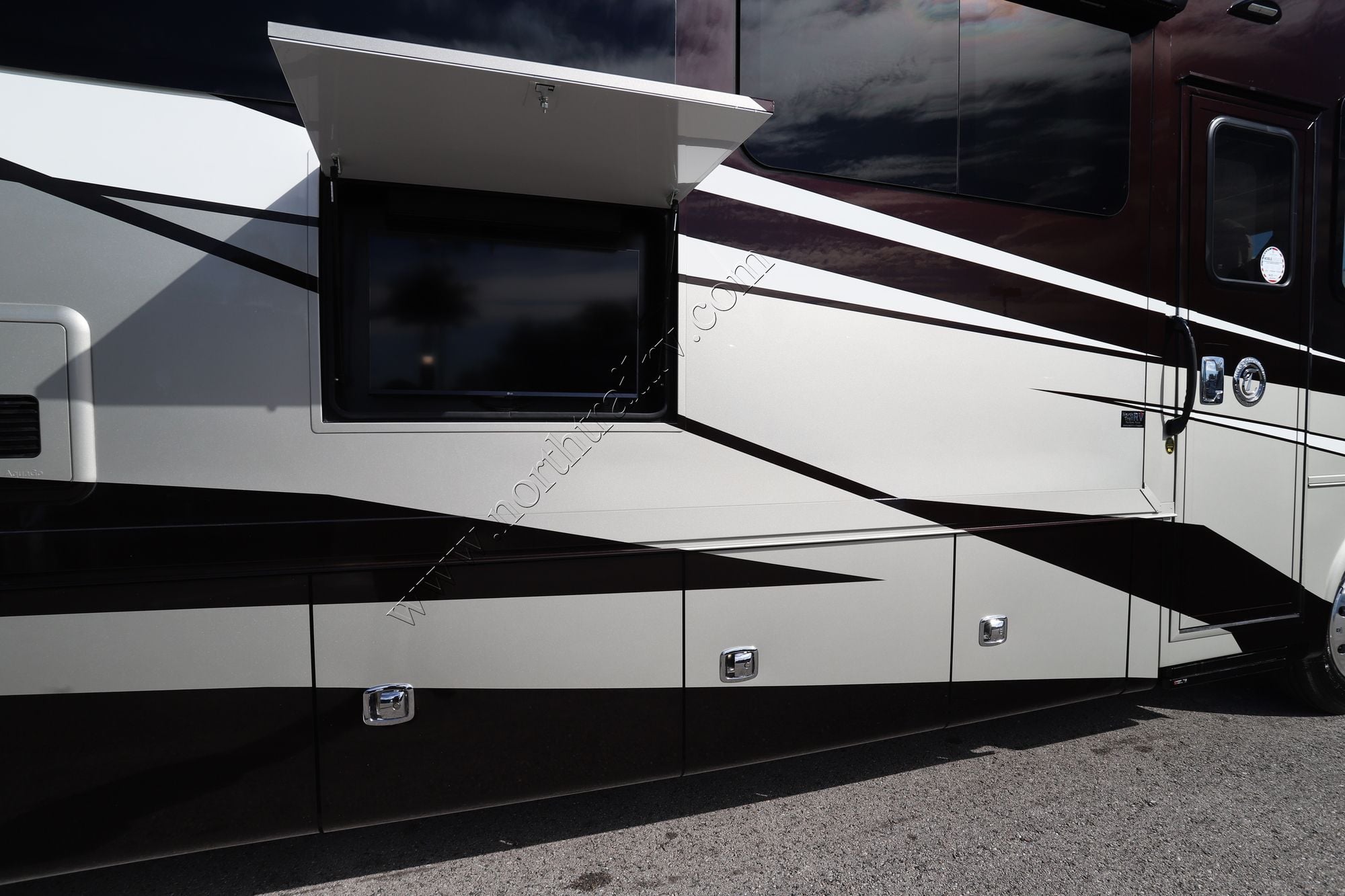 New 2026 Tiffin Motor Homes Allegro 34PA Class A  For Sale