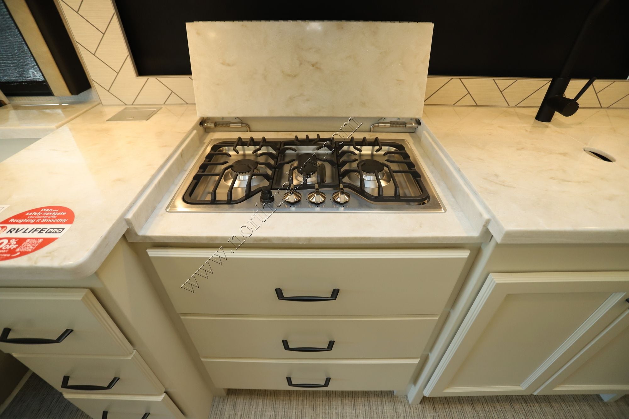 New 2026 Tiffin Motor Homes Allegro 34PA Class A  For Sale