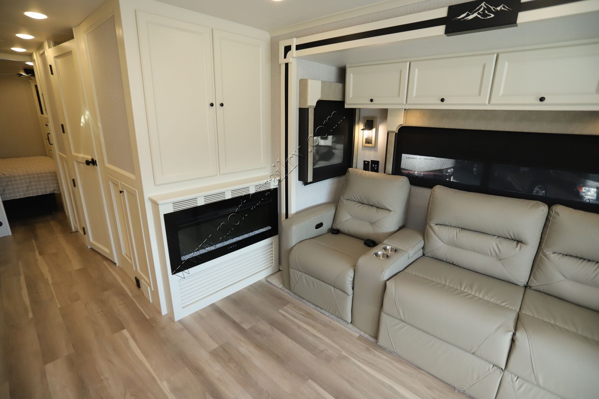 New 2026 Tiffin Motor Homes Allegro 34PA Class A  For Sale