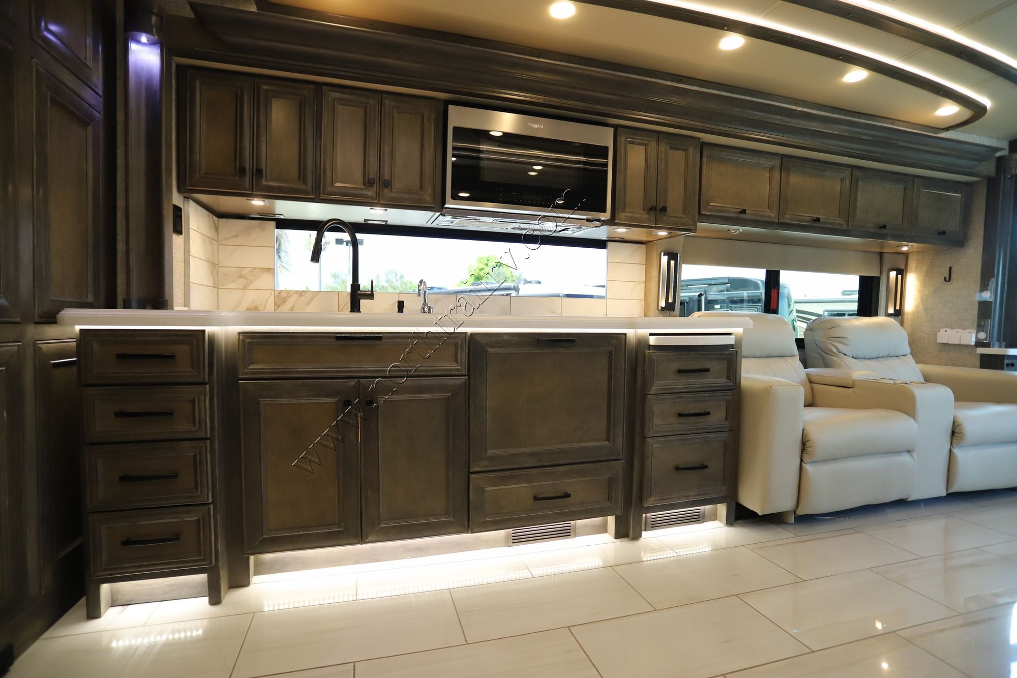 Used 2023 Tiffin Motor Homes Allegro Bus 45OPP Class A  For Sale