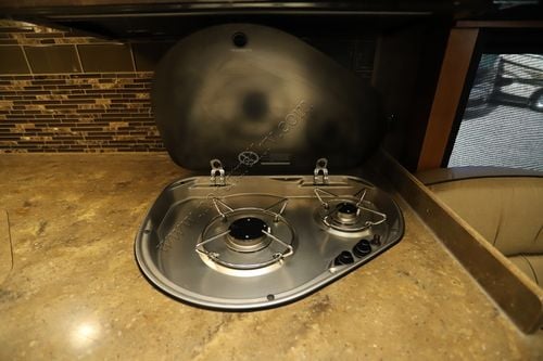 2017 Tiffin Motor Homes Breeze 32BR