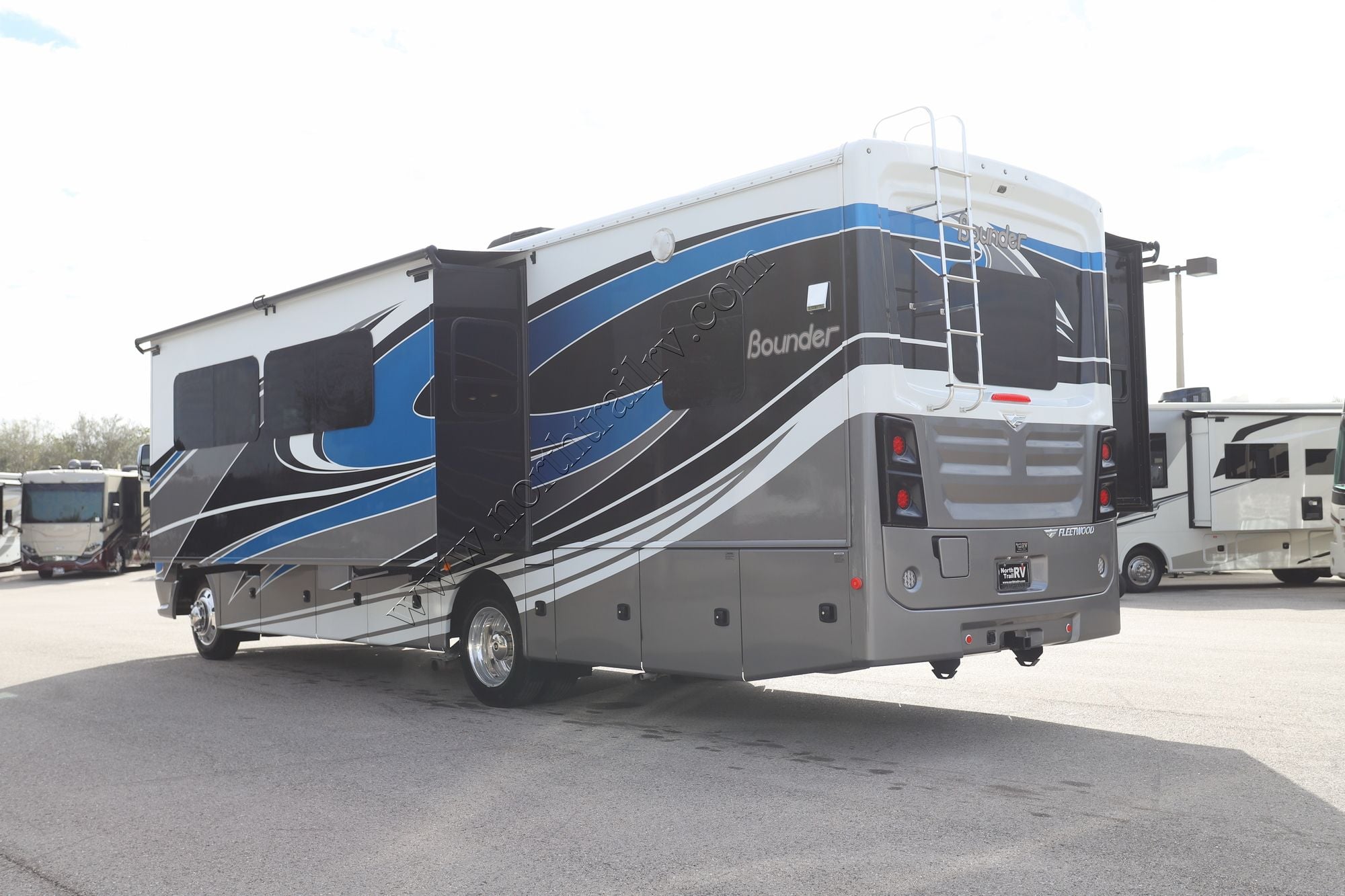 Used 2021 Fleetwood Bounder 33C Class A  For Sale
