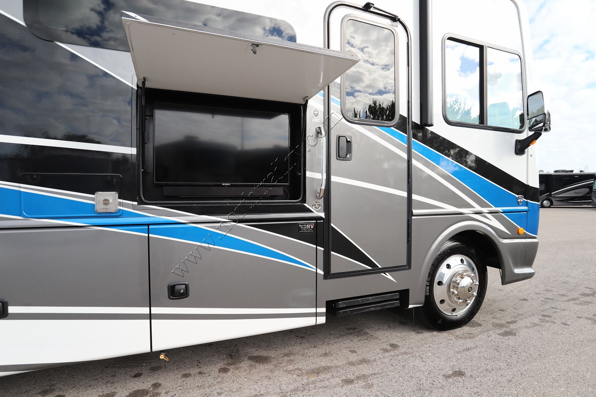 Used 2021 Fleetwood Bounder 33C Class A  For Sale