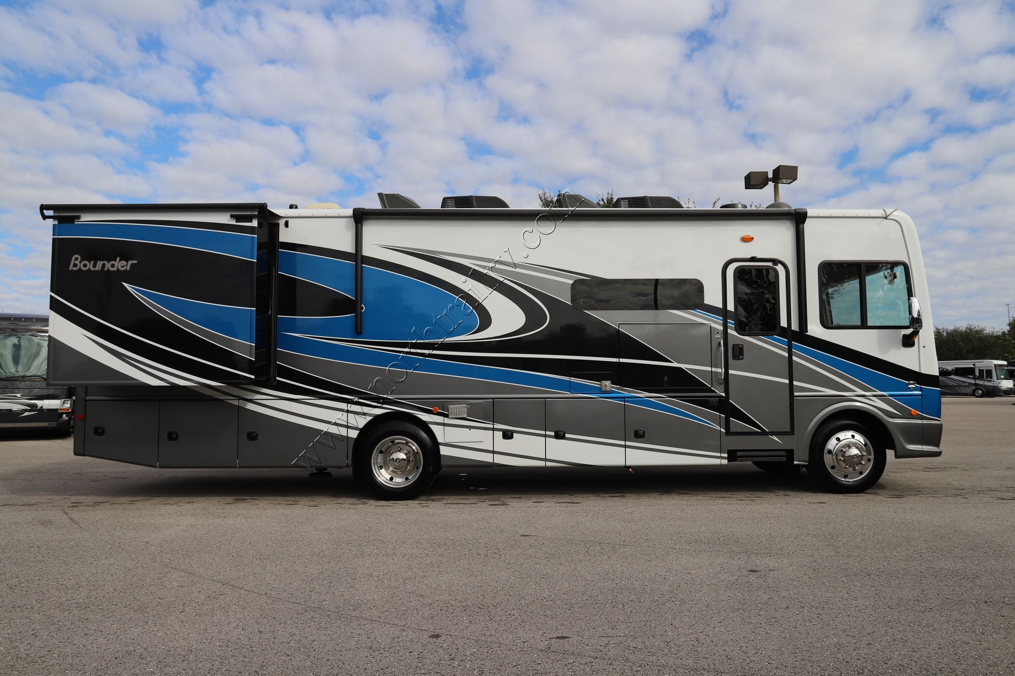 Used 2021 Fleetwood Bounder 33C Class A  For Sale
