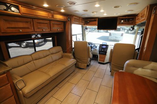 2017 Tiffin Motor Homes Breeze 32BR