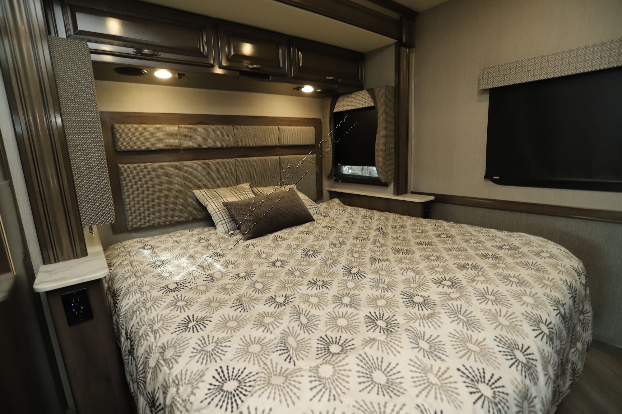 Used 2021 Fleetwood Bounder 33C Class A  For Sale