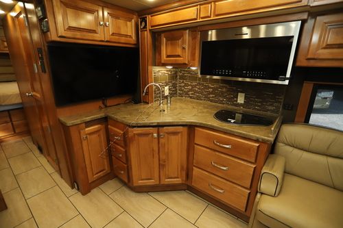 2017 Tiffin Motor Homes Breeze 32BR