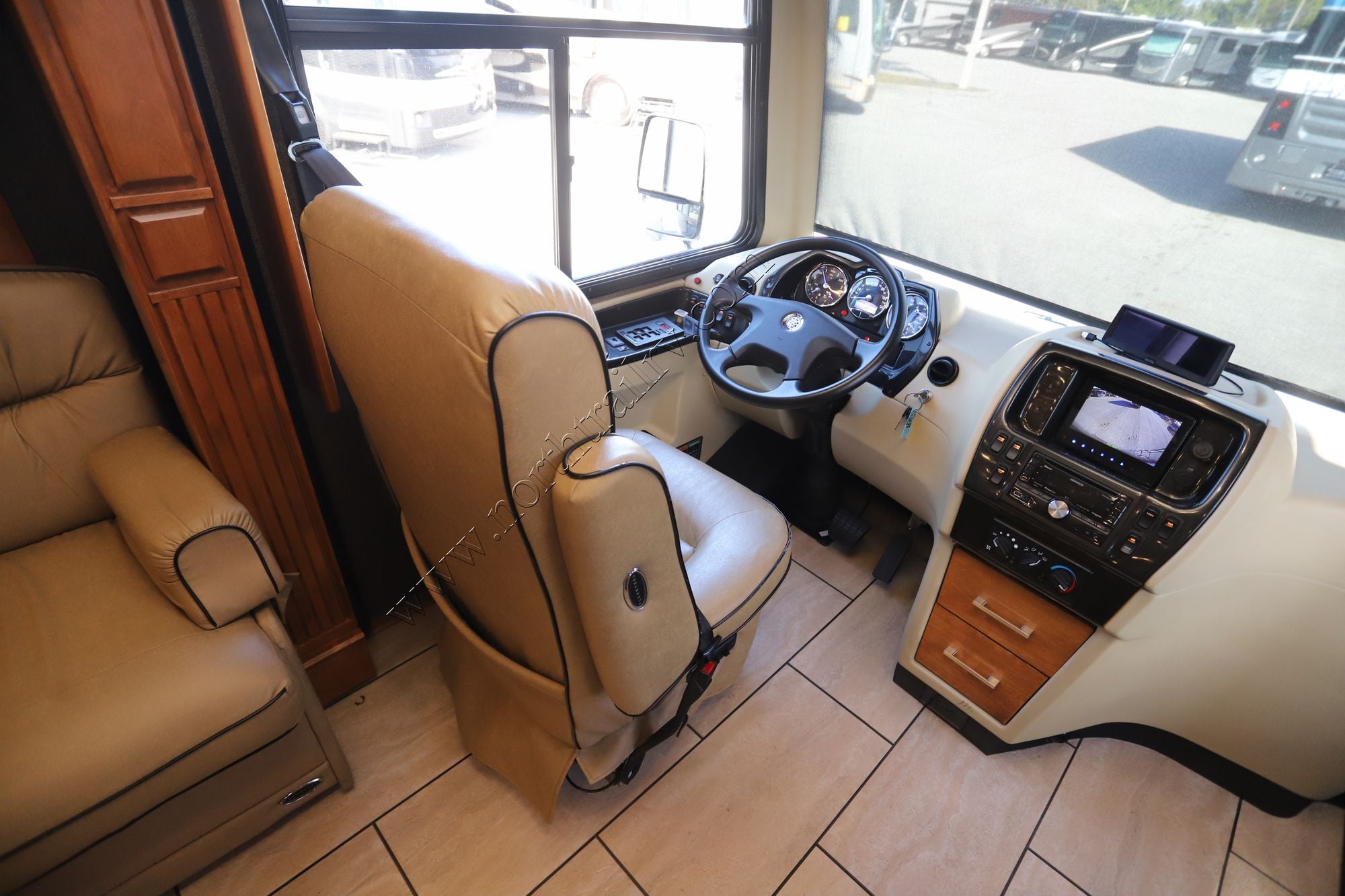 Used 2017 Tiffin Motor Homes Breeze 32BR Class A  For Sale