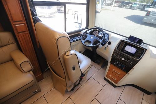 2017 Tiffin Motor Homes Breeze 32BR