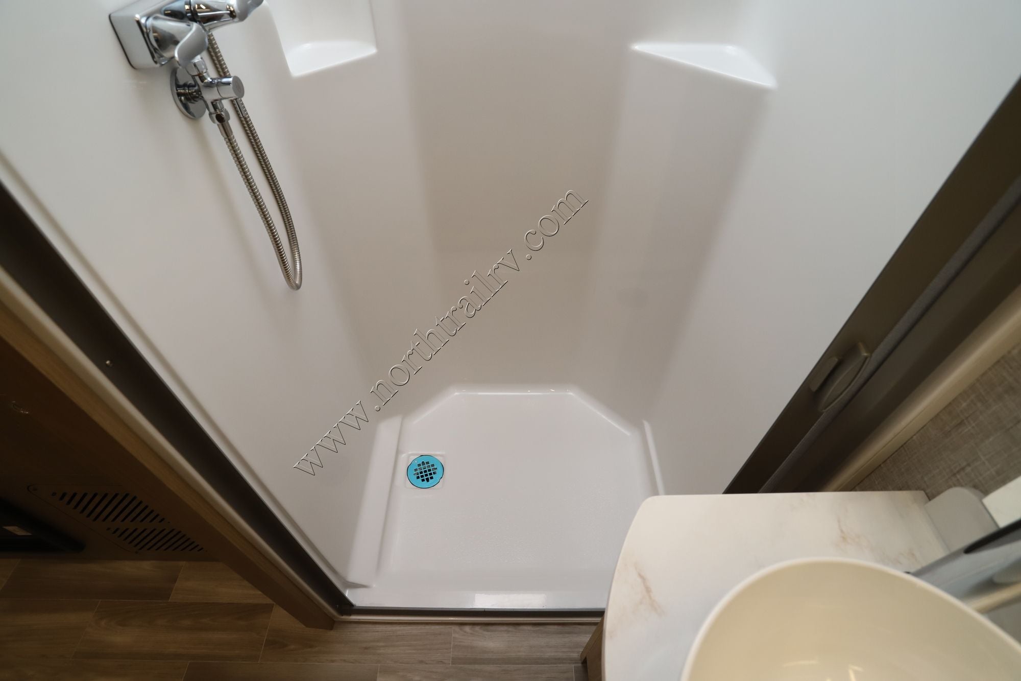 New 2026 Tiffin Motor Homes Wayfarer 25RW Class C  For Sale