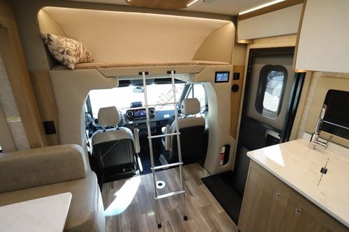 2026 Tiffin Motor Homes Wayfarer 25RW