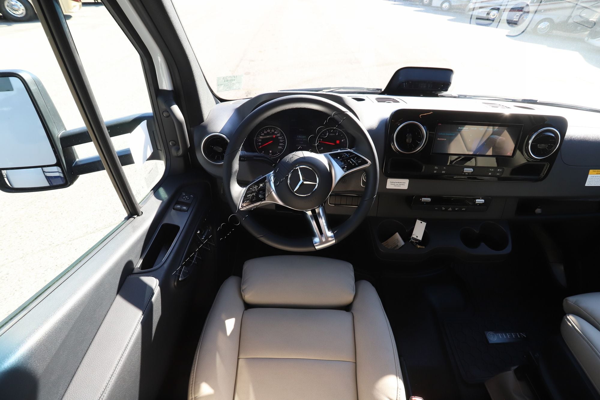 New 2026 Tiffin Motor Homes Wayfarer 25RW Class C  For Sale