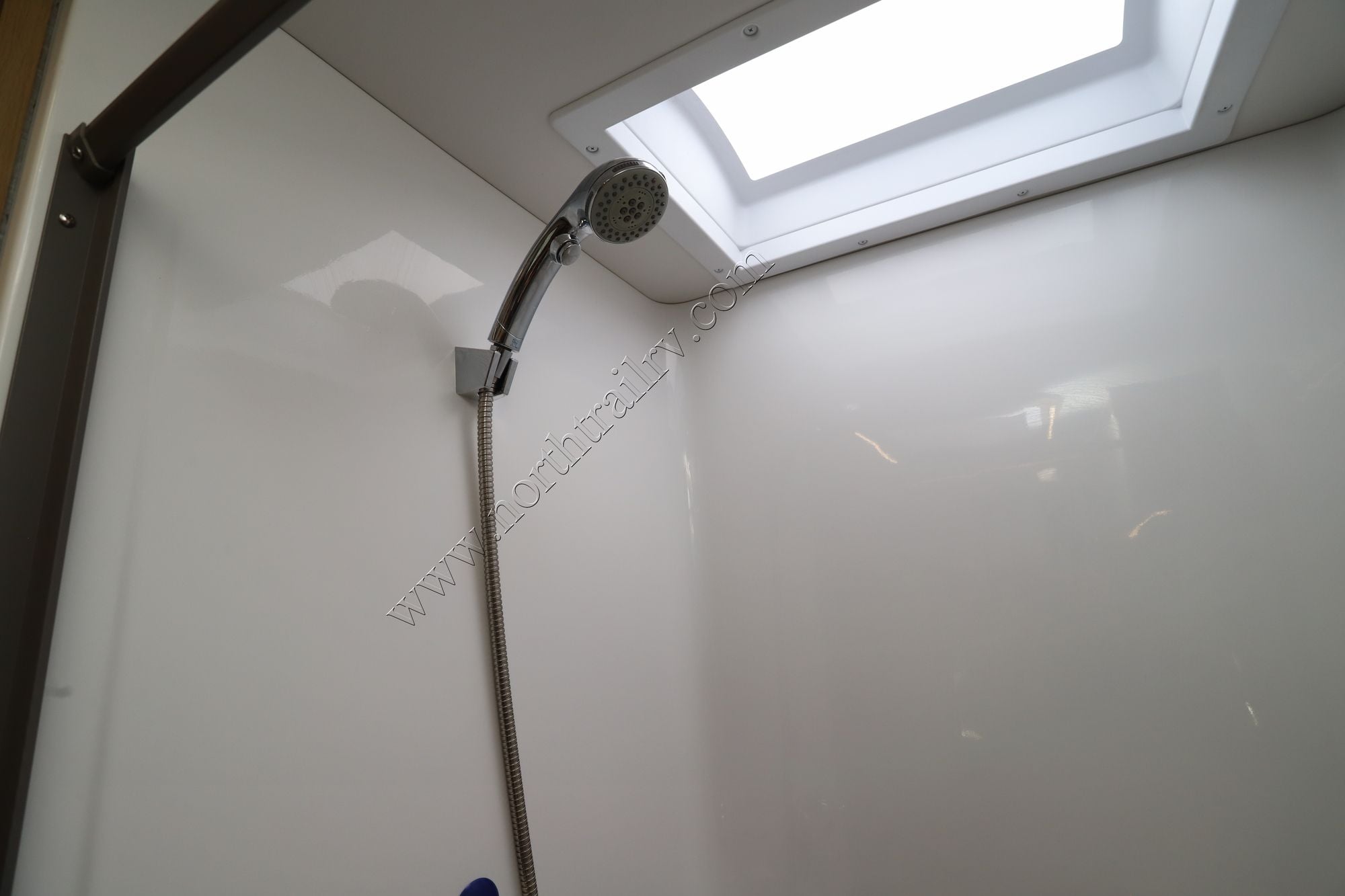 New 2026 Tiffin Motor Homes Wayfarer 25RW Class C  For Sale