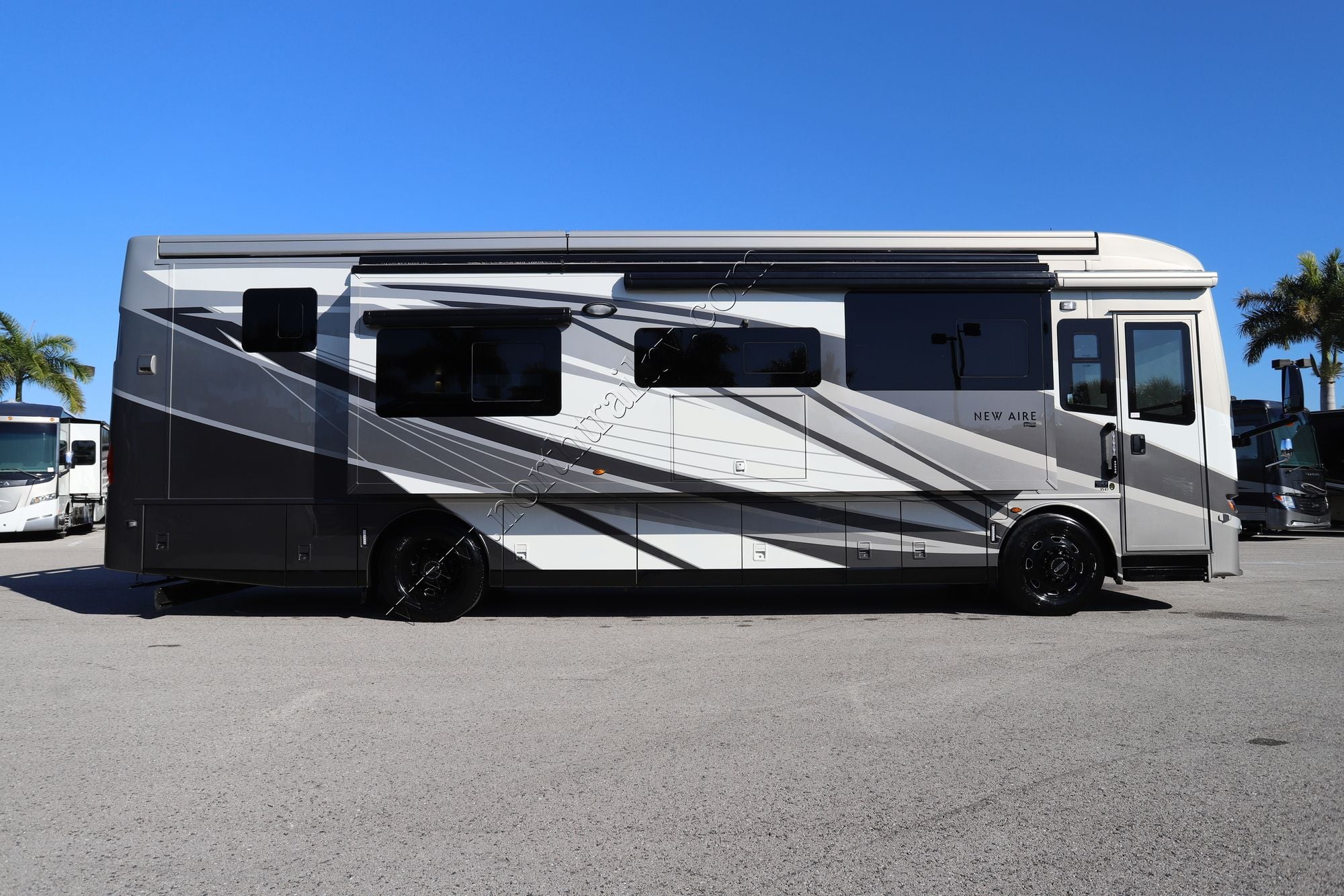 New 2026 Newmar New Aire 3547 Class A  For Sale