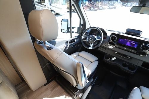 2026 Tiffin Motor Homes Wayfarer 25RW