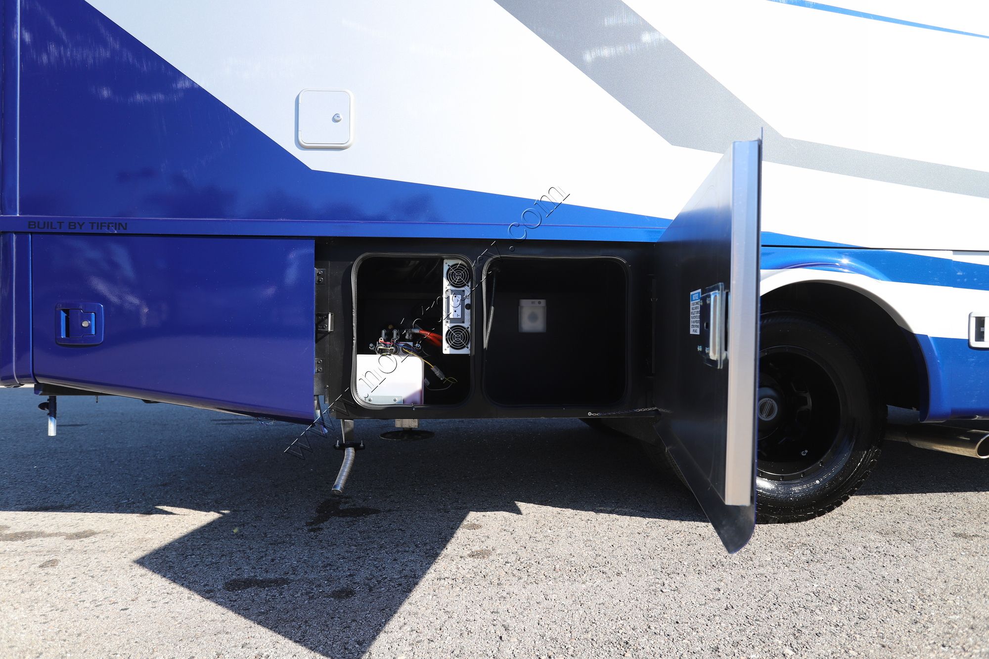 New 2026 Tiffin Motor Homes Wayfarer 25RW Class C  For Sale