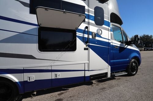 2026 Tiffin Motor Homes Wayfarer 25RW