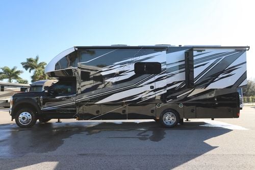 2025 Renegade Rv Veracruz 32VDS