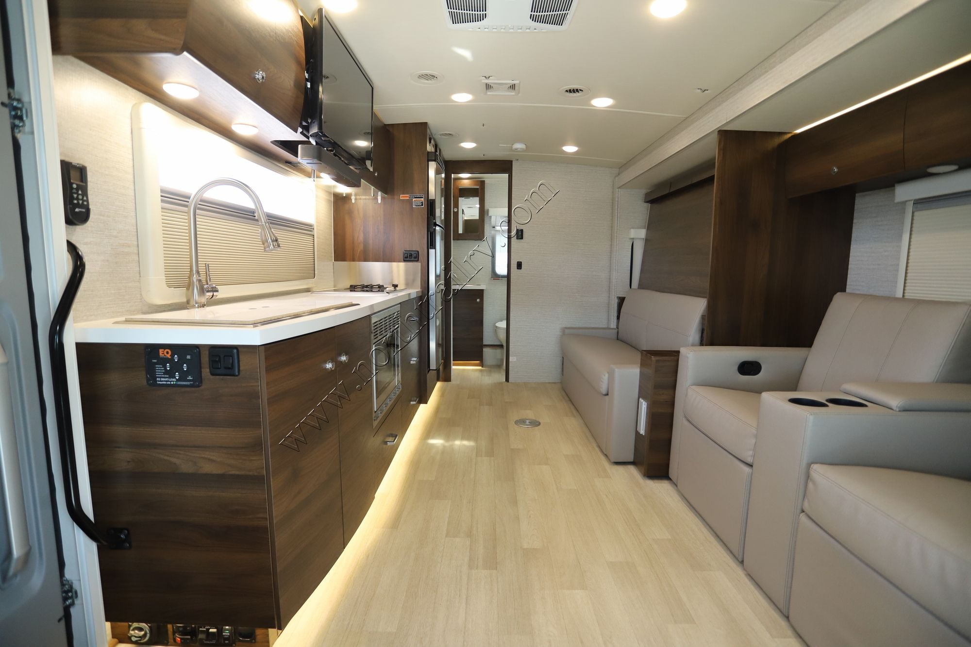 Used 2023 Winnebago View 24D Class C  For Sale