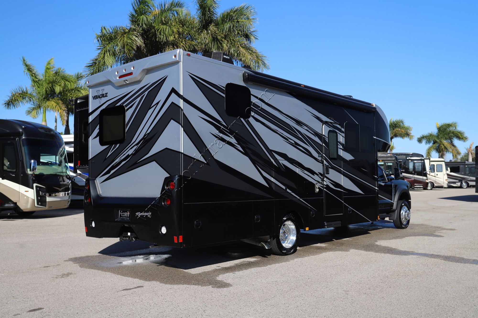 Used 2025 Renegade Rv Veracruz 32VDS Super C  For Sale