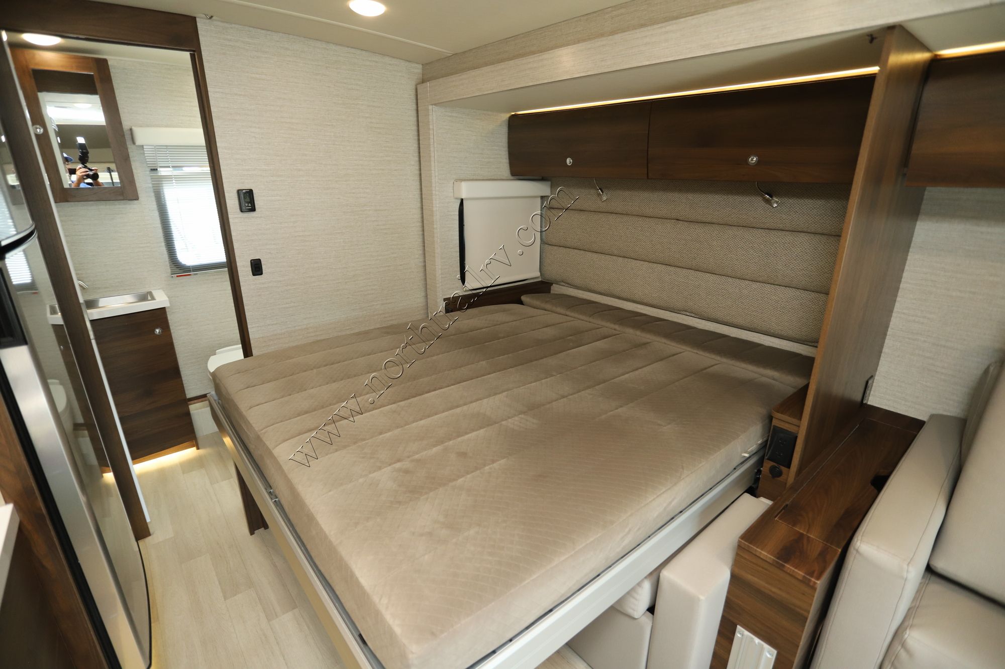 Used 2023 Winnebago View 24D Class C  For Sale