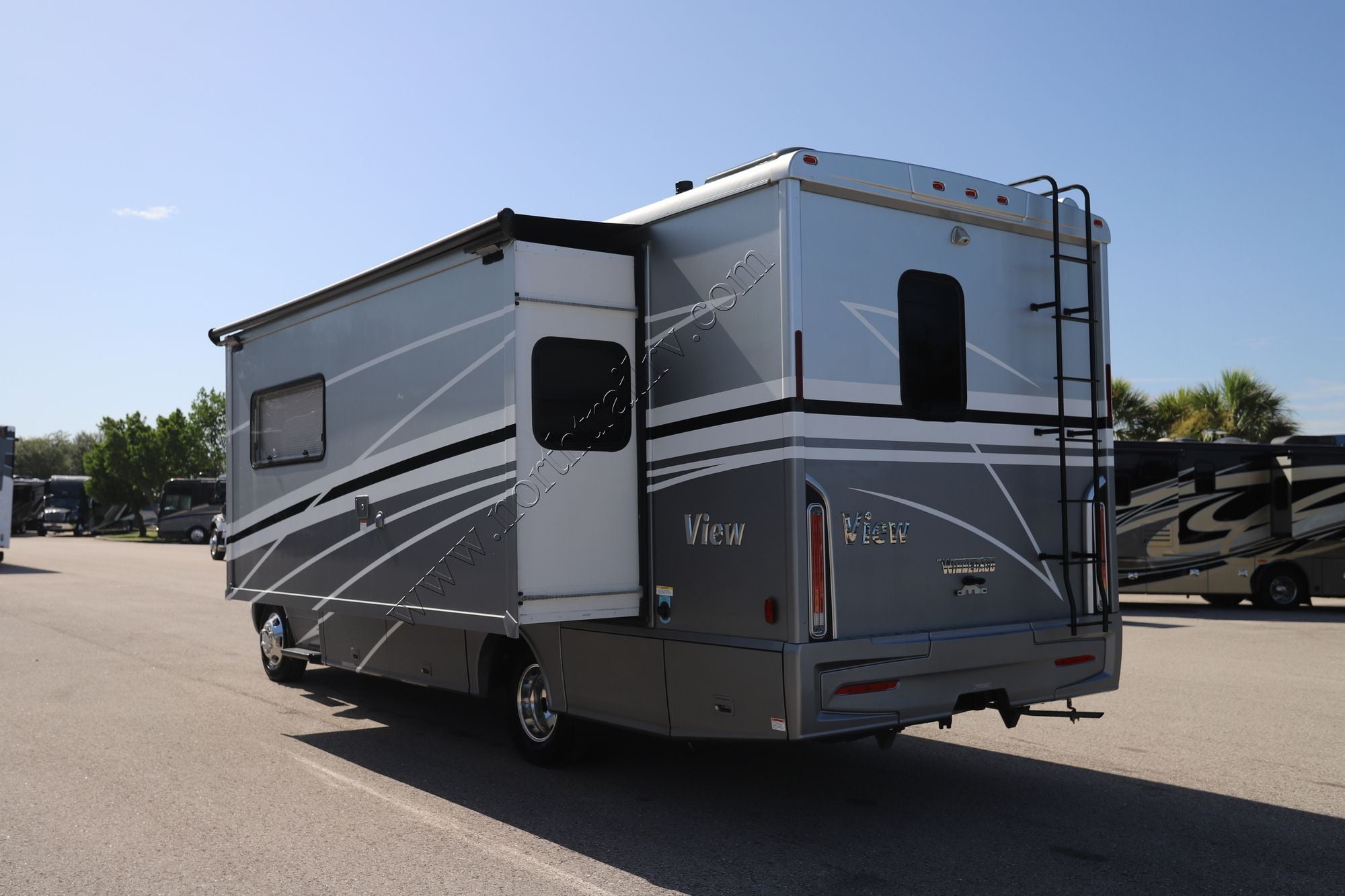 Used 2023 Winnebago View 24D Class C  For Sale