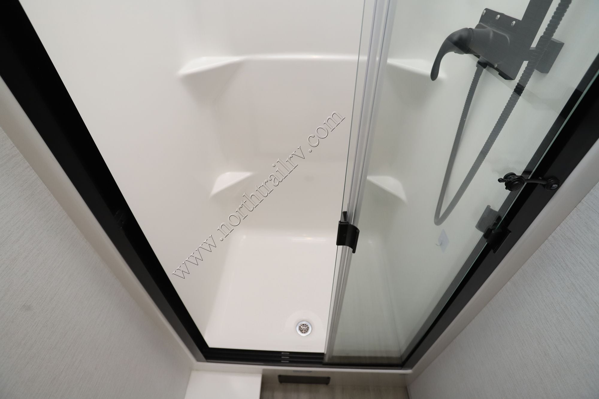 Used 2025 Renegade Rv Veracruz 32VDS Super C  For Sale