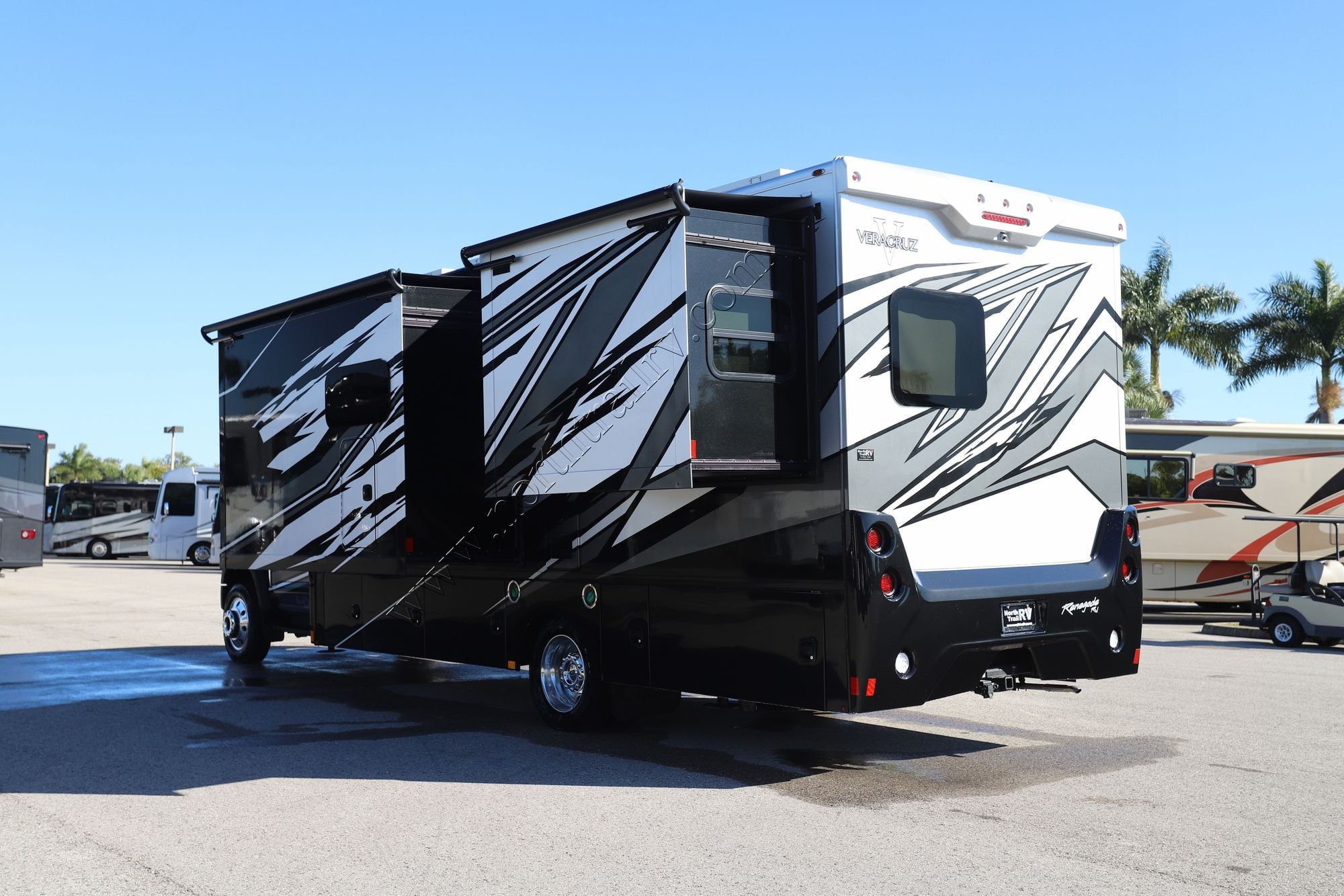 Used 2025 Renegade Rv Veracruz 32VDS Super C  For Sale