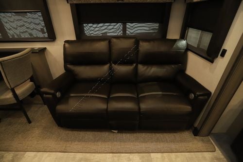 2021 Keystone Montana 3781RL