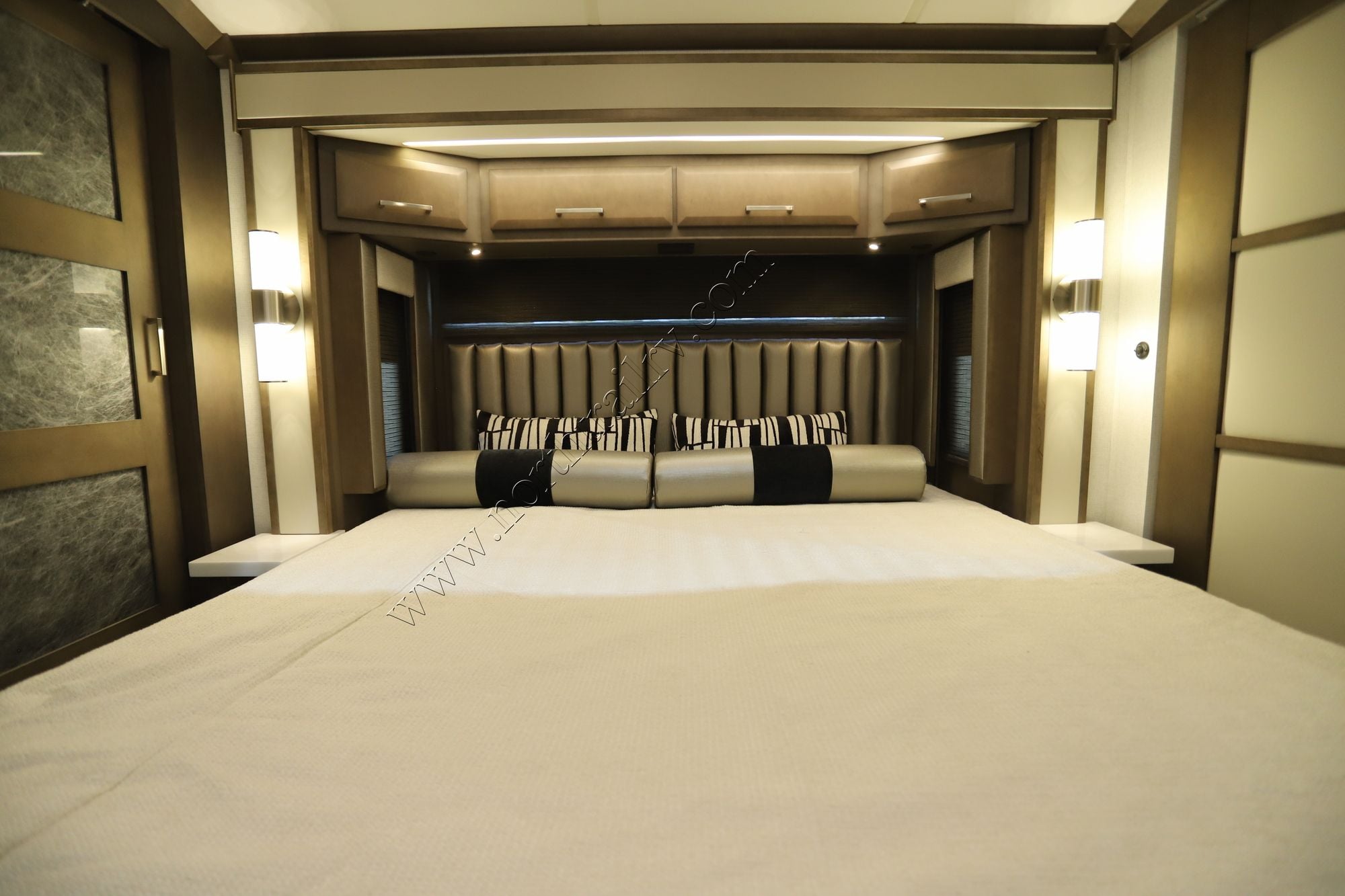 New 2026 Newmar New Aire 3543 Class A  For Sale