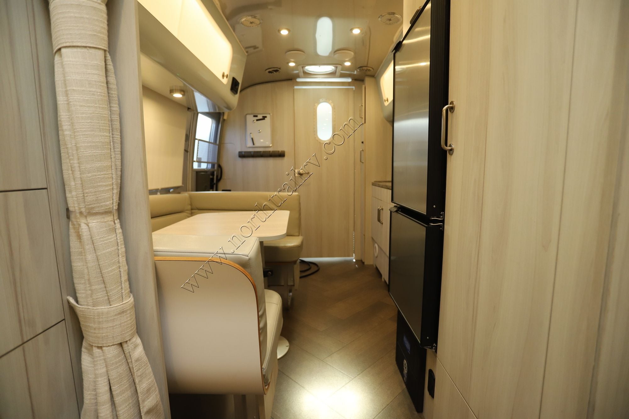 Used 2024 Airstream International 23FB Travel Trailer  For Sale