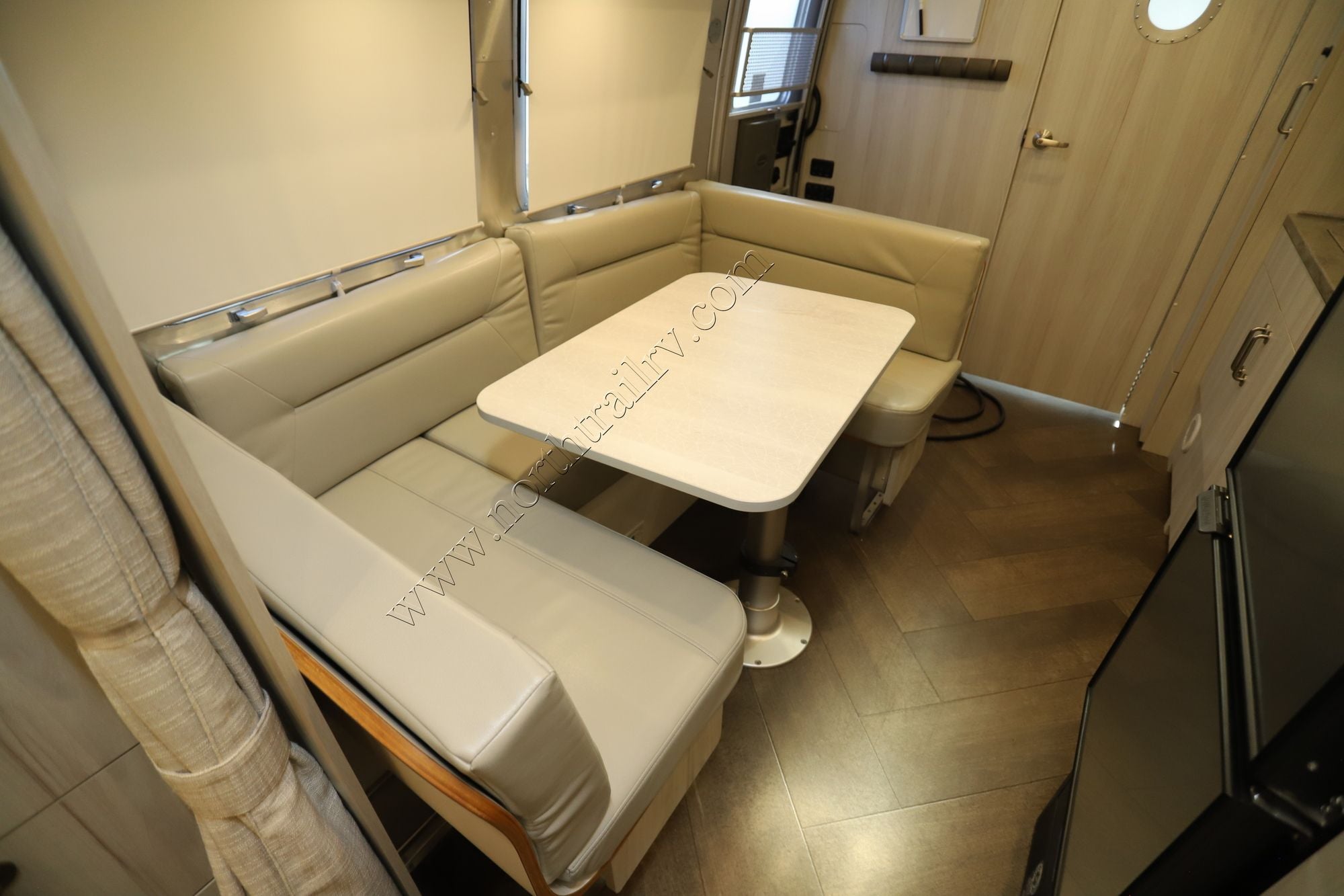 Used 2024 Airstream International 23FB Travel Trailer  For Sale