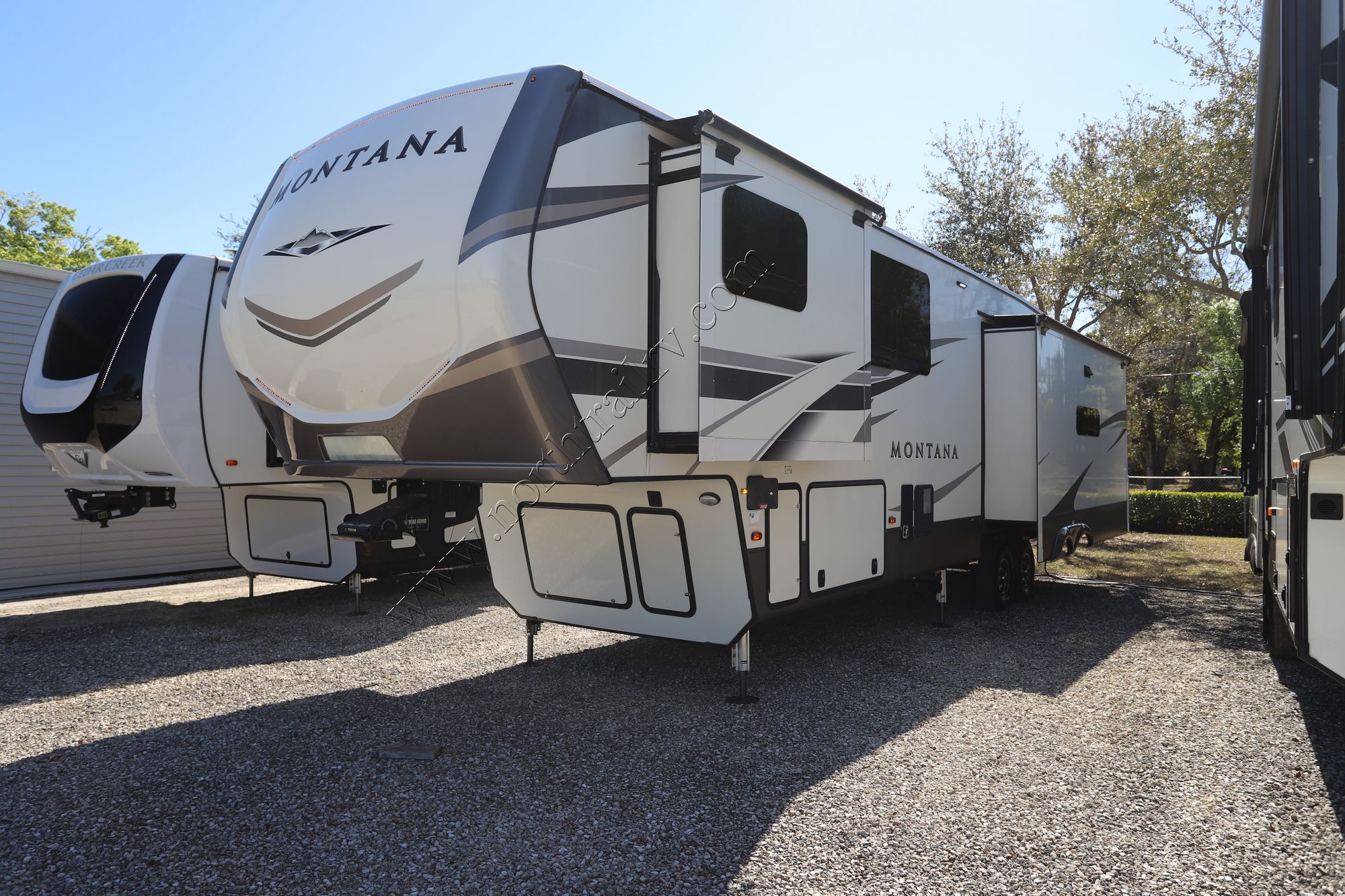 Used 2021 Keystone Montana 3781RL Fifth Wheel  For Sale