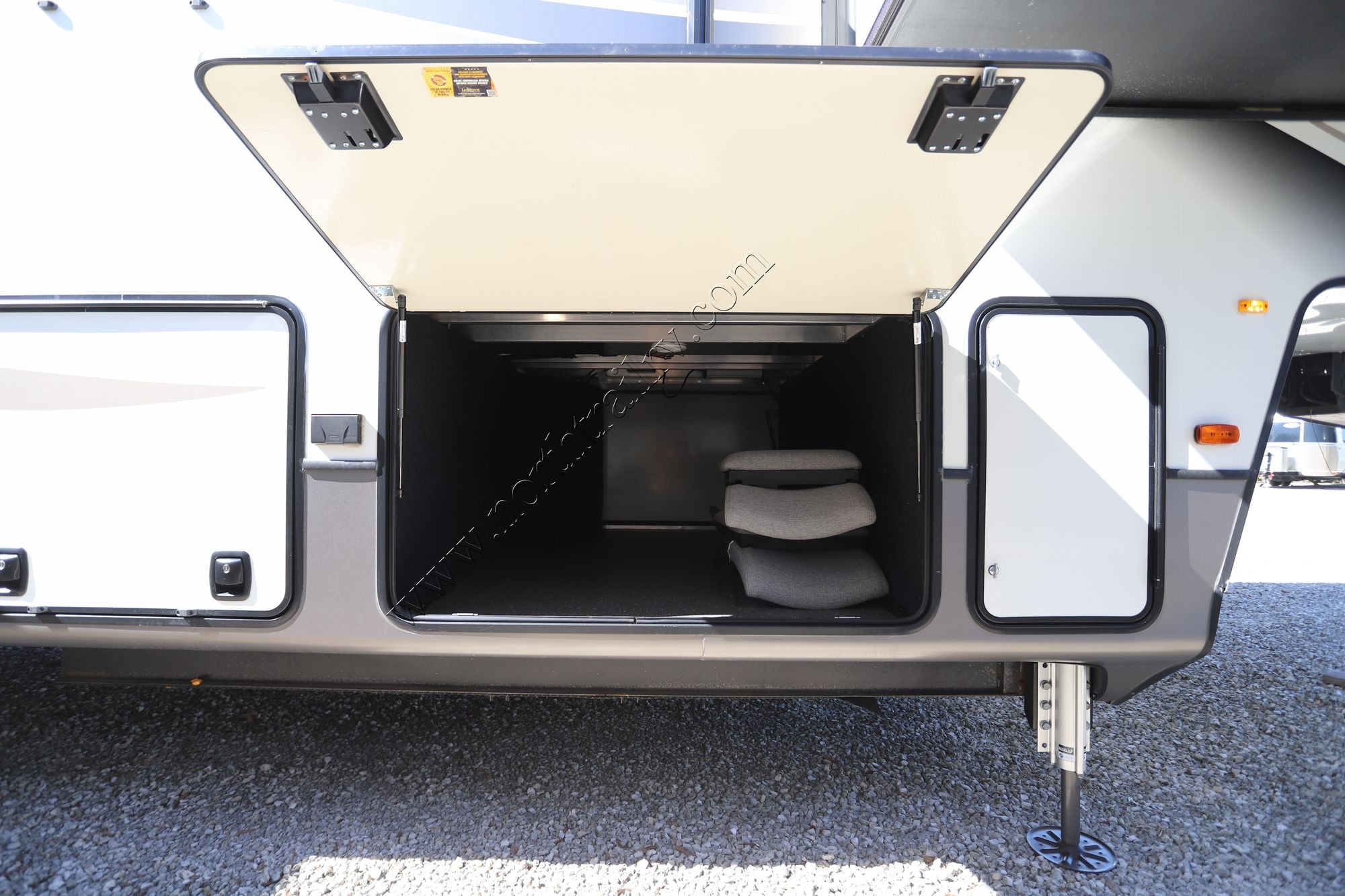 Used 2021 Keystone Montana 3781RL Fifth Wheel  For Sale