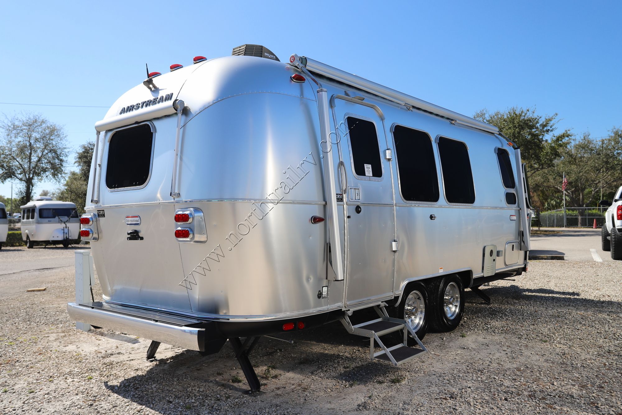 Used 2023 Airstream International 23 TWIN Travel Trailer  For Sale