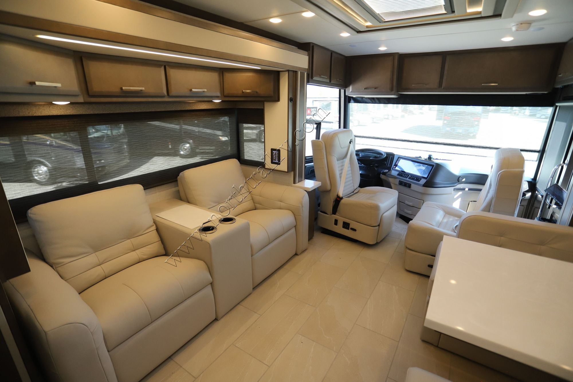 New 2026 Newmar New Aire 3543 Class A  For Sale